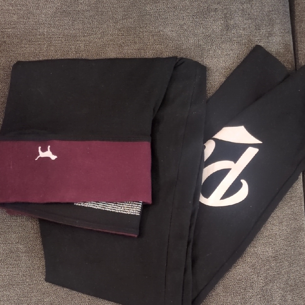 PINK Victoria's Secret Black and Burgundy Leggings